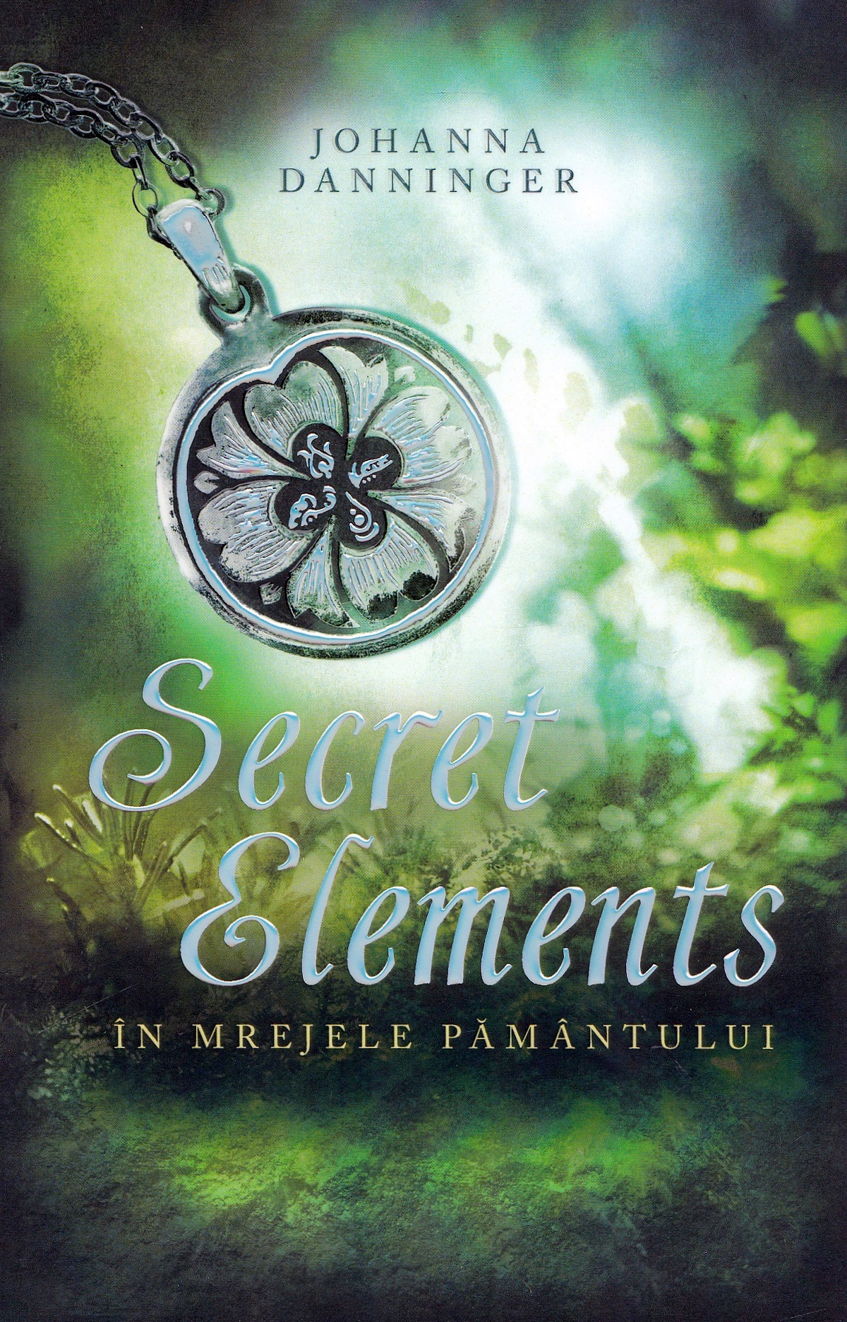 Secret Elements. In mrejele pamantului | Johanna Danninger